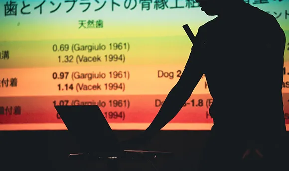 歯科医師のための約7ヶ月間の専門技術向上コースがスタート！